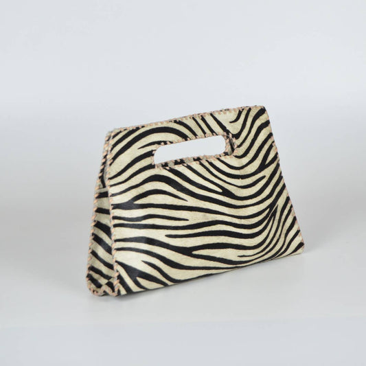 Trending Topic Clutch
